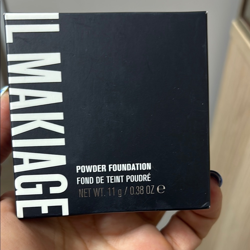 IL MAKIAGE Powder Foundation - Black